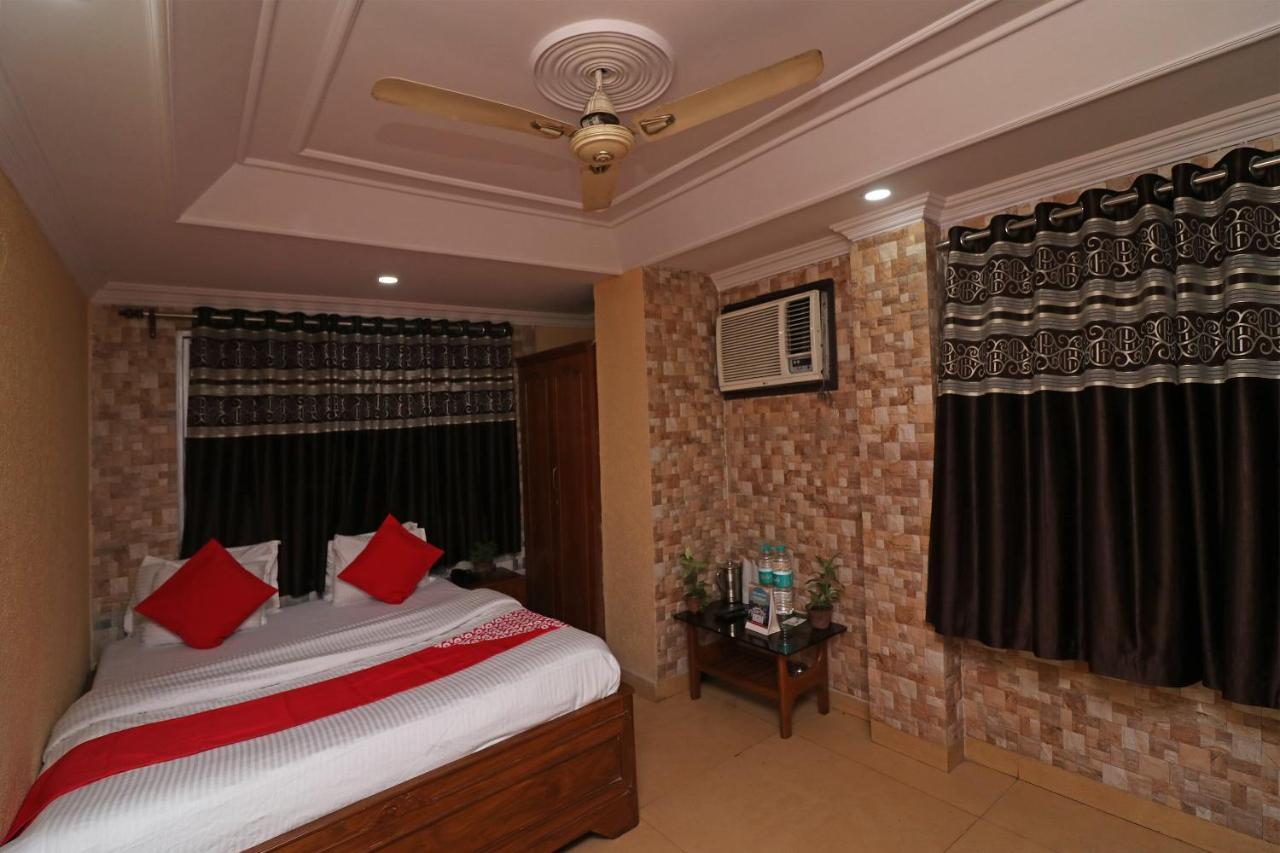 Oyo Flagship 16209 Hotel Ambar Palace Calcutta Calcutta Bara Bazar Dış mekan fotoğraf