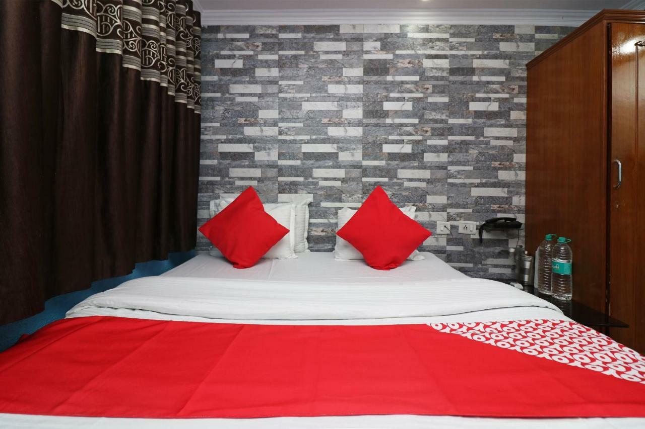 Oyo Flagship 16209 Hotel Ambar Palace Calcutta Calcutta Bara Bazar Dış mekan fotoğraf