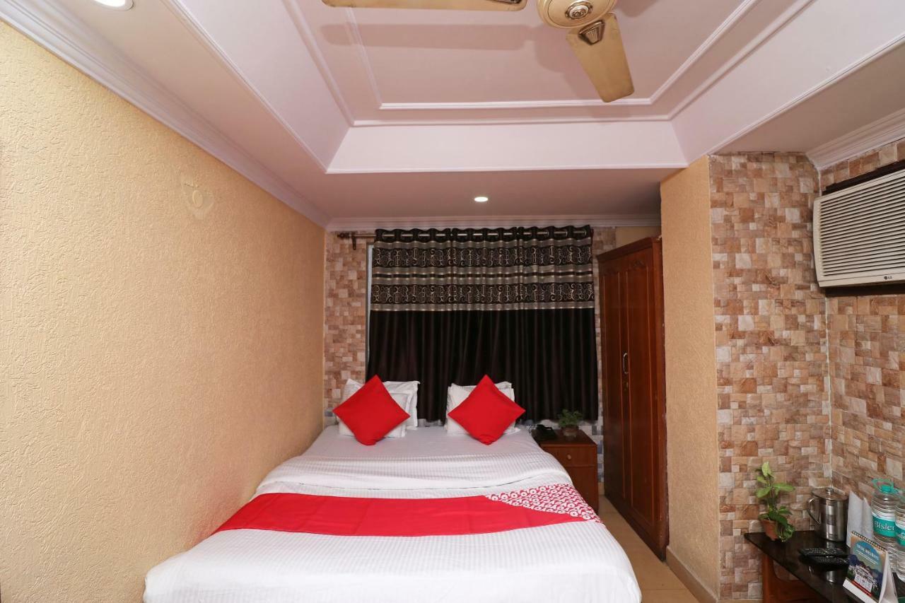 Oyo Flagship 16209 Hotel Ambar Palace Calcutta Calcutta Bara Bazar Dış mekan fotoğraf