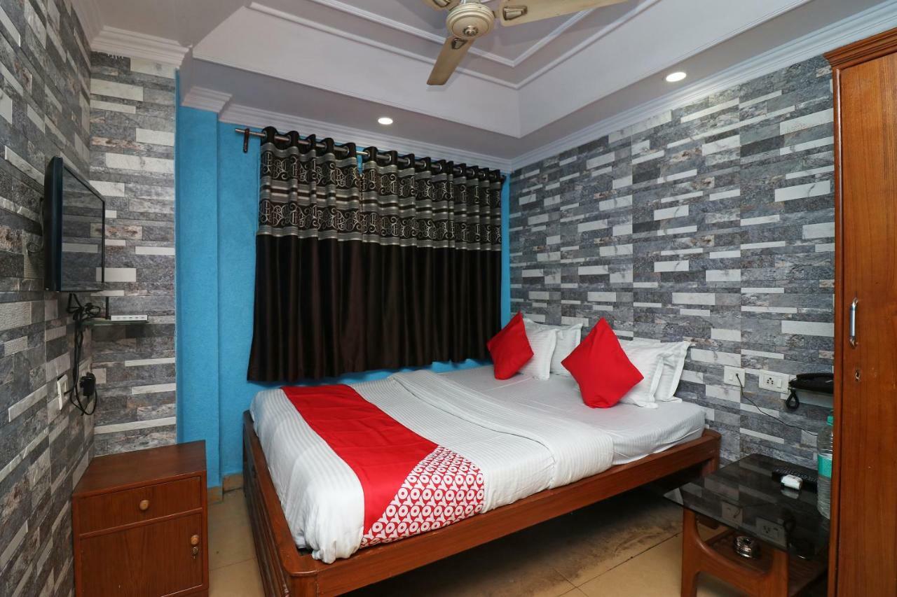 Oyo Flagship 16209 Hotel Ambar Palace Calcutta Calcutta Bara Bazar Dış mekan fotoğraf