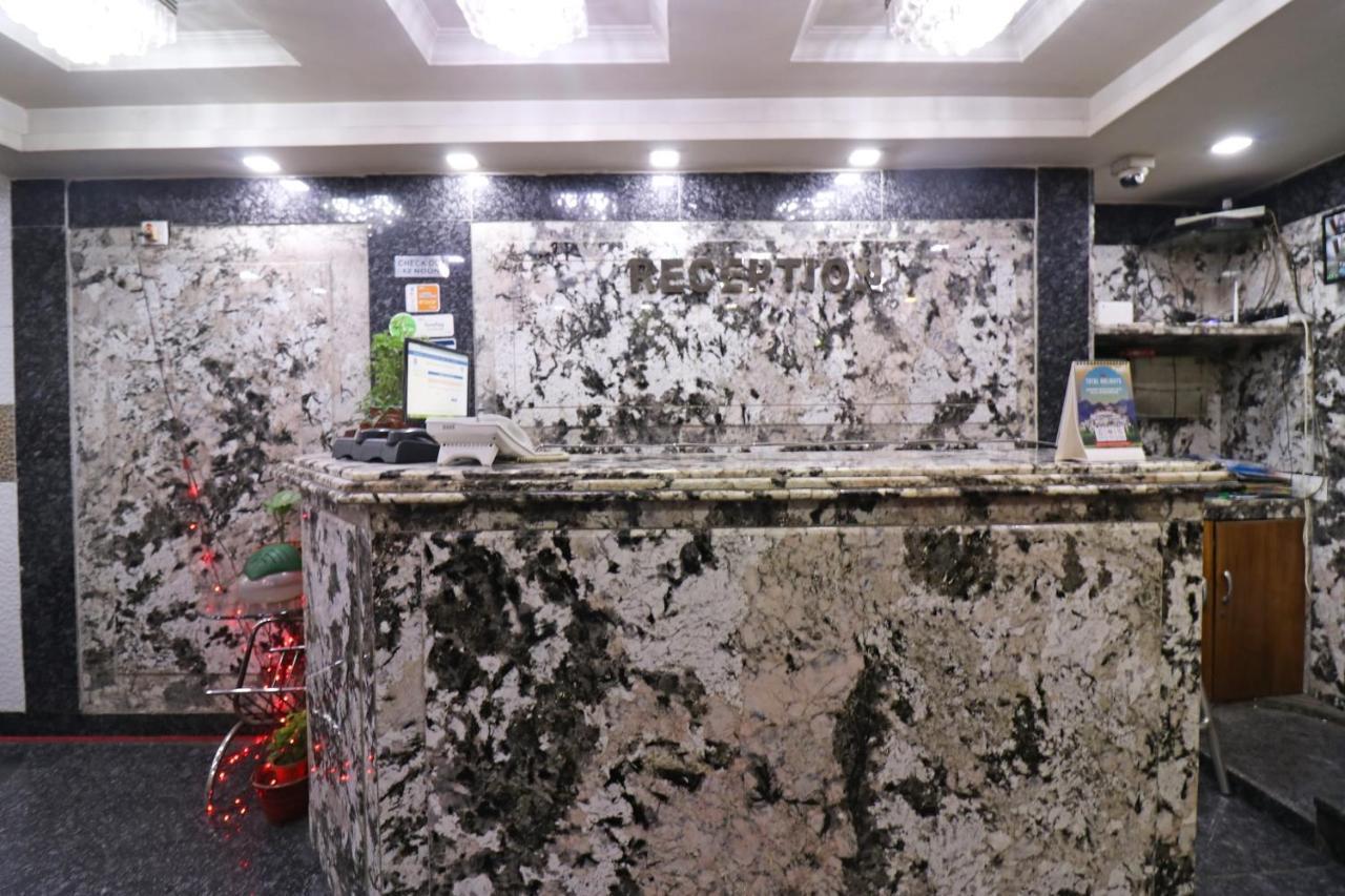 Oyo Flagship 16209 Hotel Ambar Palace Calcutta Calcutta Bara Bazar Dış mekan fotoğraf