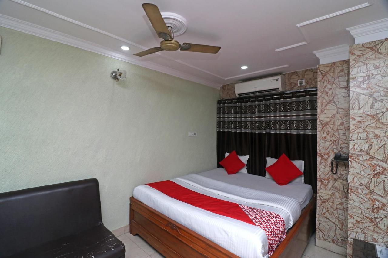 Oyo Flagship 16209 Hotel Ambar Palace Calcutta Calcutta Bara Bazar Dış mekan fotoğraf